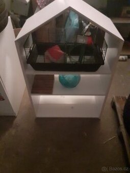 Prodej domečkového regálu
