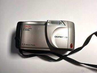 OLYMPUS C-830L Retro fotoaparát