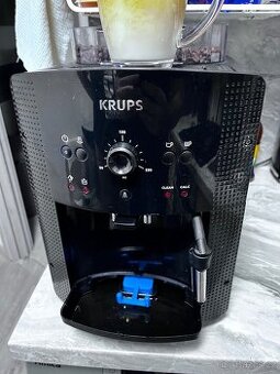 KRUPS EA810870 Essential Roma – plně funkční kávovar