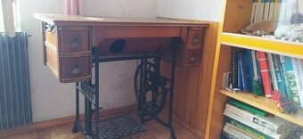 Prodám šicí stroj, dva ks.