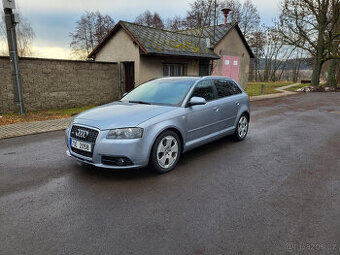 Audi A3 S-line Quattro 2.0 TDI - 1