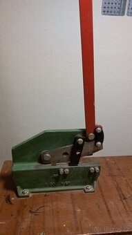 Pakové nůžky na plech