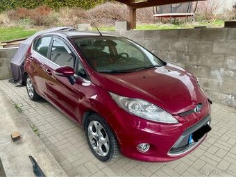 Ford Fiesta 1.4 71kW 2009 po nehodě – motor OK, alu