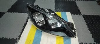 Ford Kuga III 3 MK3 DFK 2019 - 2024 - Prave predne svetlo