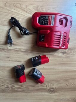 Milwaukee baterie M12 3Ah, nova