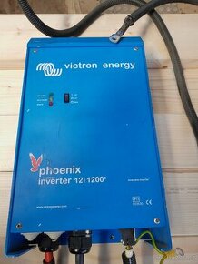 Měnič napětí 12V-230V Victron energy - 1