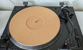 Korková podložka na talíř gramofonu