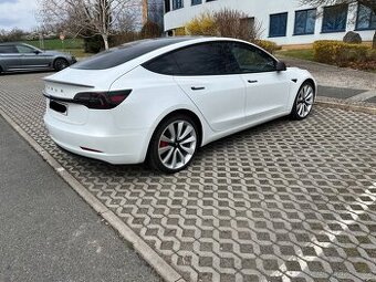 Tesla Model 3 Performance, DPH, 8/2023, 40t km, původ Praha