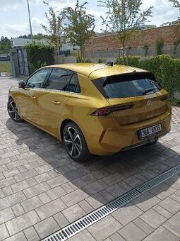 Nabízím Opel Astra 1,2  81 kW - JSEM PŘÍMÝ MAJITEL