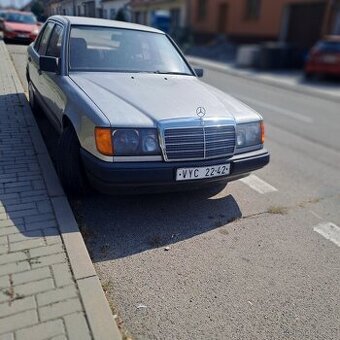 Mercedes 124  2.4 d  rv 1986