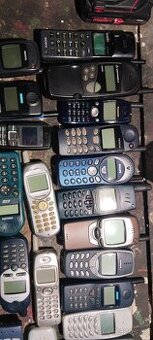 Konvolut mobilů