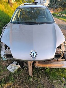 Renault laguna III, kapota