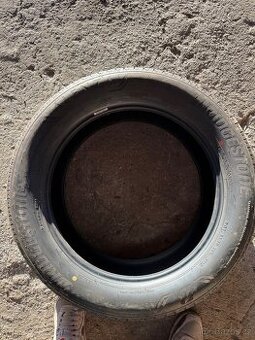 Bridgestone Alenza 235/55r19 101v