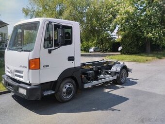 Prodám Nissan atleon nosič kontejnerů