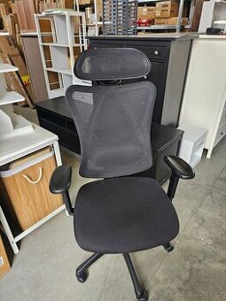 Nové ergonomické kancelářské křeslo