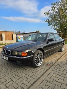 BMW 730i