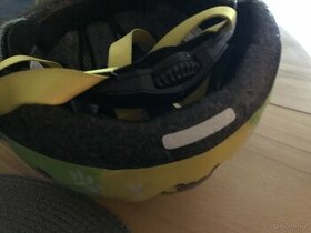prodam dětskou helmu vel. 52-56 - 1