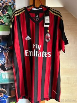 Fotbalový dres AC Milan, Mario Balotelli