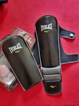 Chrániče holení - Everlast SHIN MMA GUARDS