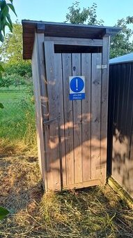 Kadibudka, WC