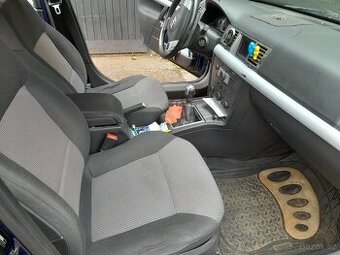 Opel vectra c 1,9 88kw