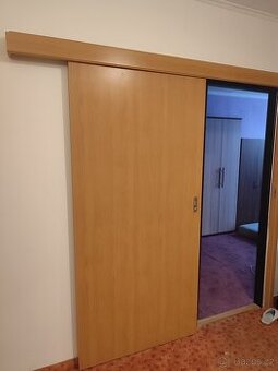Prodám interiérové posuvné dveře na stěnu - komplet