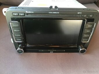 Autoradio s navigaci Colombus ( koncern VW)