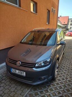 TouranCross r.2012 2.0TDi naj.220tis. 7míst