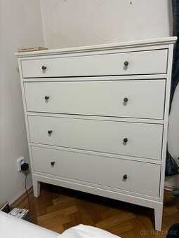 Komoda IKEA IDANÄS