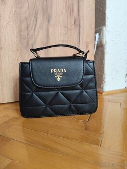 Kabelka s logem Prada