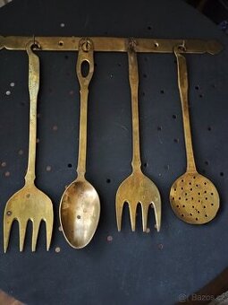 Mosazné staré nacini