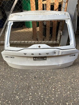 Volvo XC90 2015- víko kufru, podběh