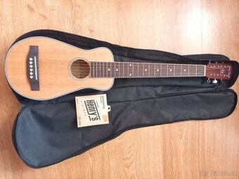 Prodej malé cestovní kytary, málo hraná, jako nová