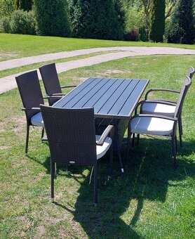 Zahradní nábytek