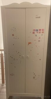 Dětská šatní skříň ikea