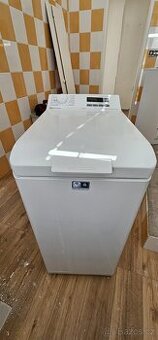 Pračka Electrolux s vrchním plněním