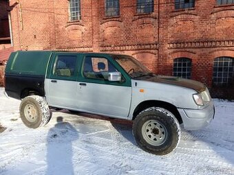 Nissan Navara d22 2.5 TD 76 kW