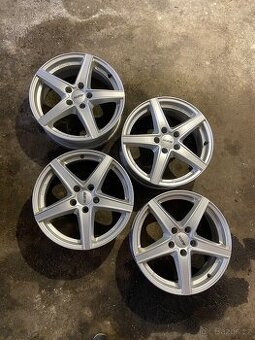 Alutec raptr r17,   5x112,  letní pneu