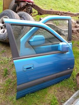 Opel Frontera B třídveřový