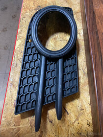 VW Tiguan mřížka mlhovky