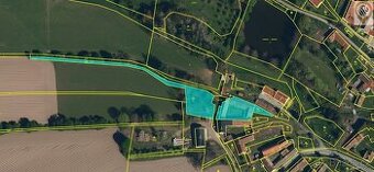 Prodej 2/3 podílu rodinného domu s pozemky v malebné obci Út