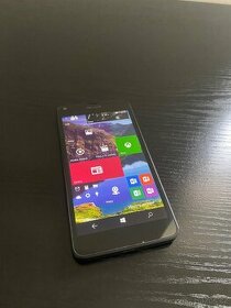 Plně funkční Microsoft Lumia 640 LTE, RM-1072 - 1