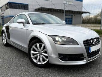 Audi TT 2.0 TFSI 147kW manuál | kůže, xenon, tempomat