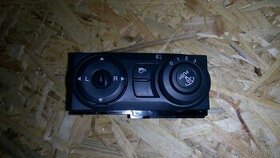 Chevrolet captiva .ovládací panel zrcátek.