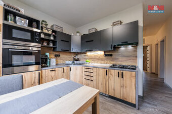 Prodej bytu 4+1, 82 m², Sokolov, ul. Jiřího z Poděbrad