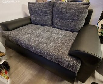 Rozkládací pohovka pro 2 osoby
