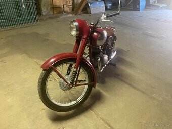 Jawa 250 Pérák