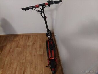Kukirin M4