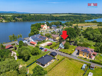 Prodej rodinného domu, pozemek 857m² v Pomezí nad Ohří - 1