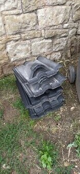 Střešní krytina KM Beta větrací / Elegant černá, betonová